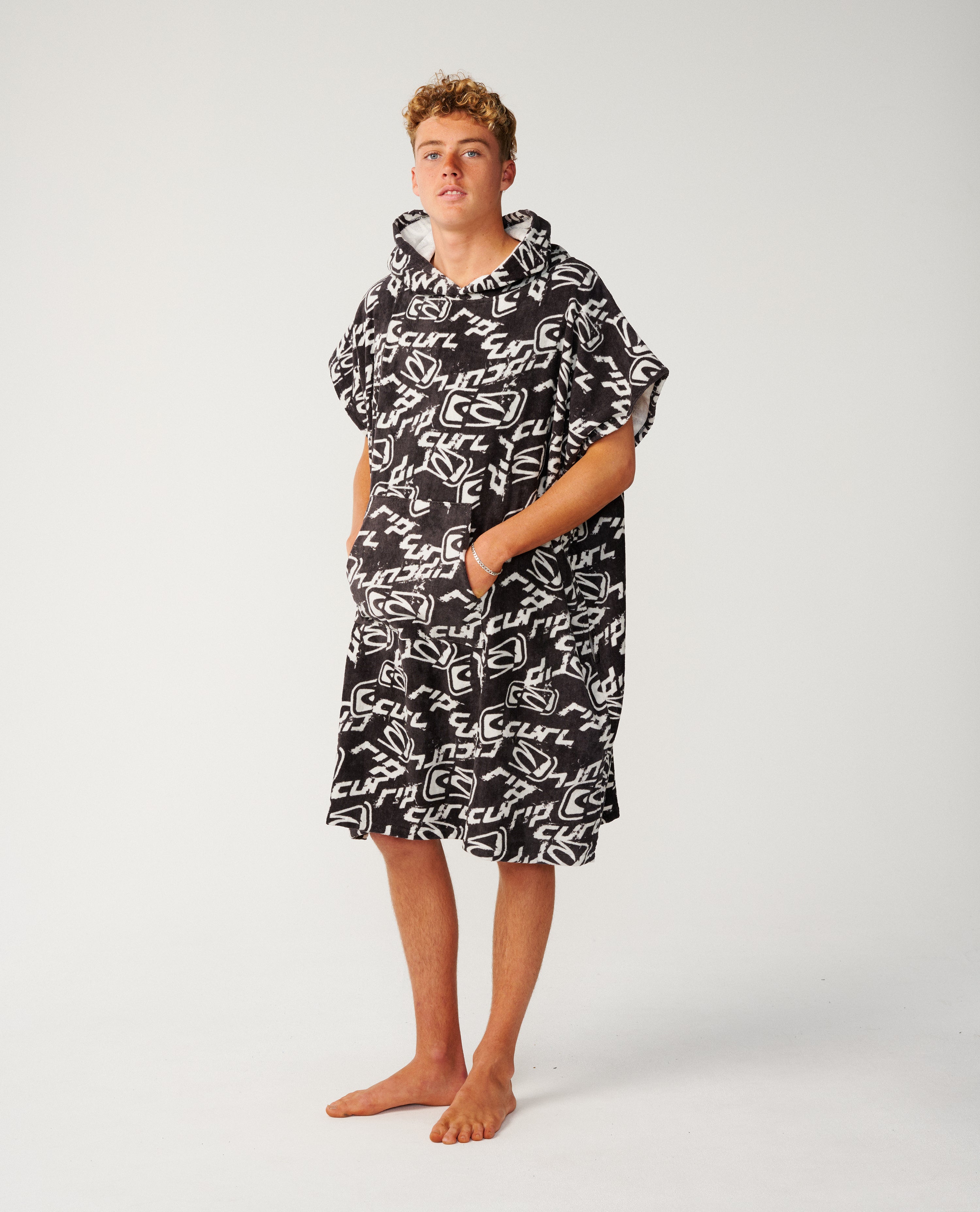 Sessions Hooded Towel