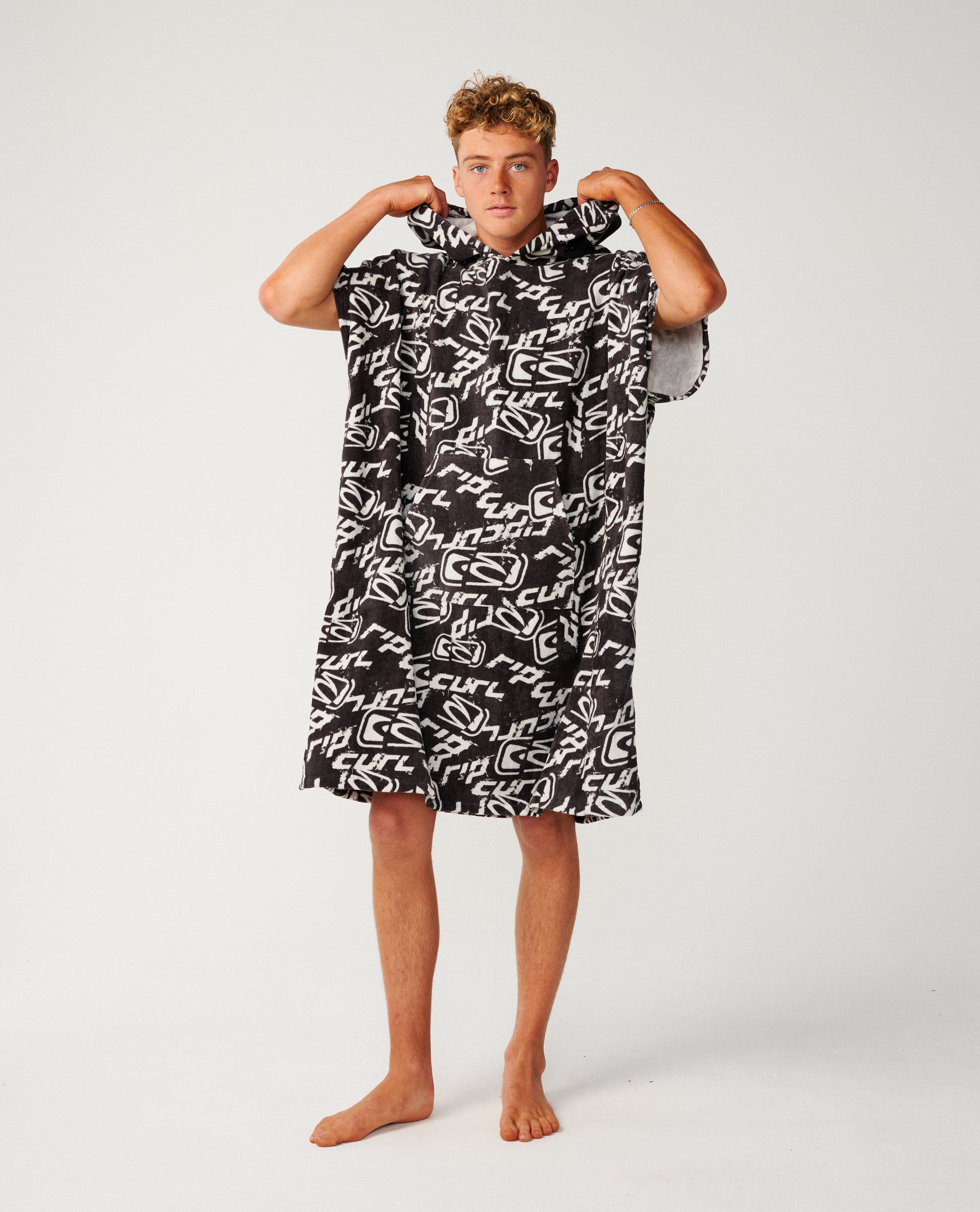 Sessions Hooded Towel