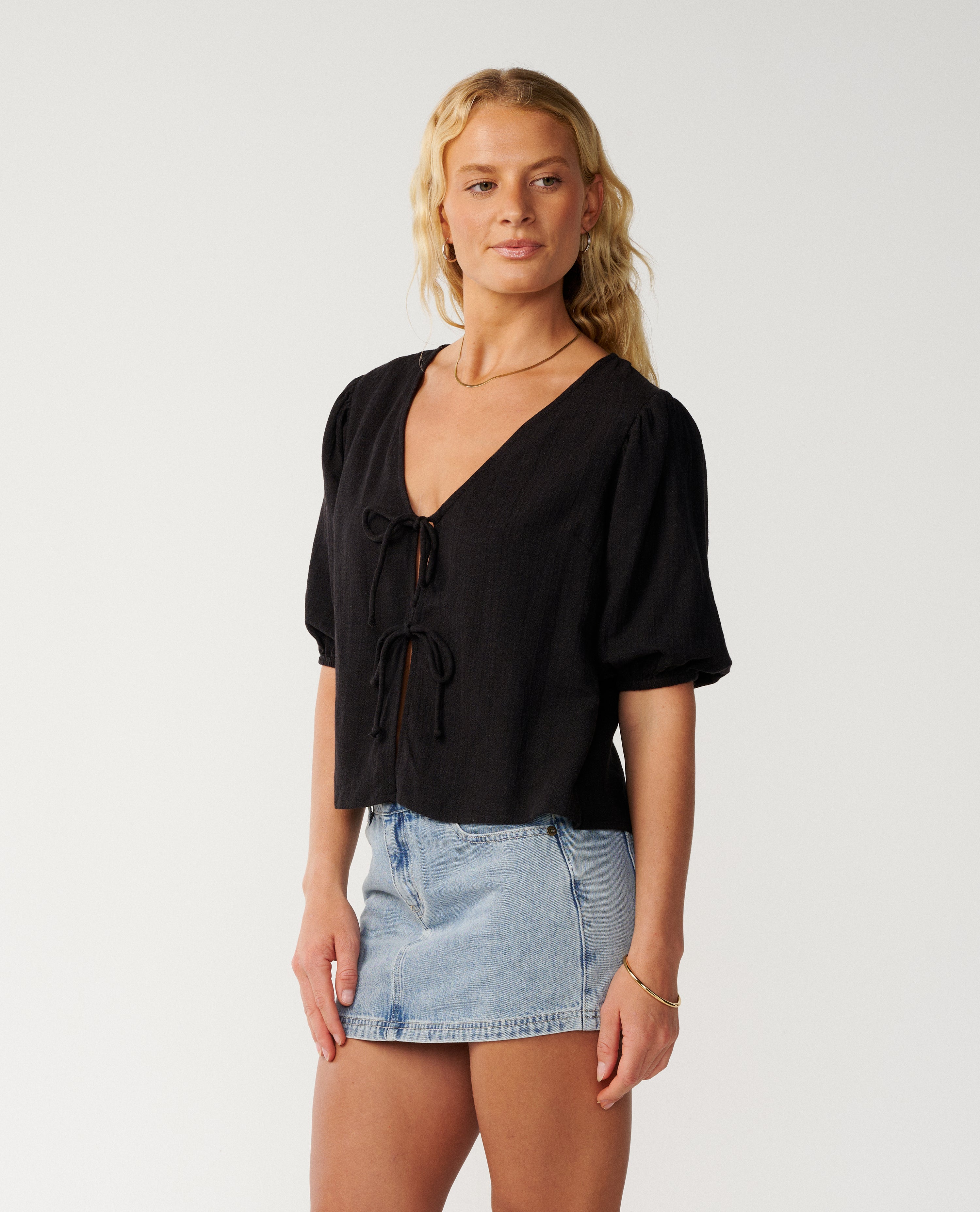 Vibe Surf Tie Front Top