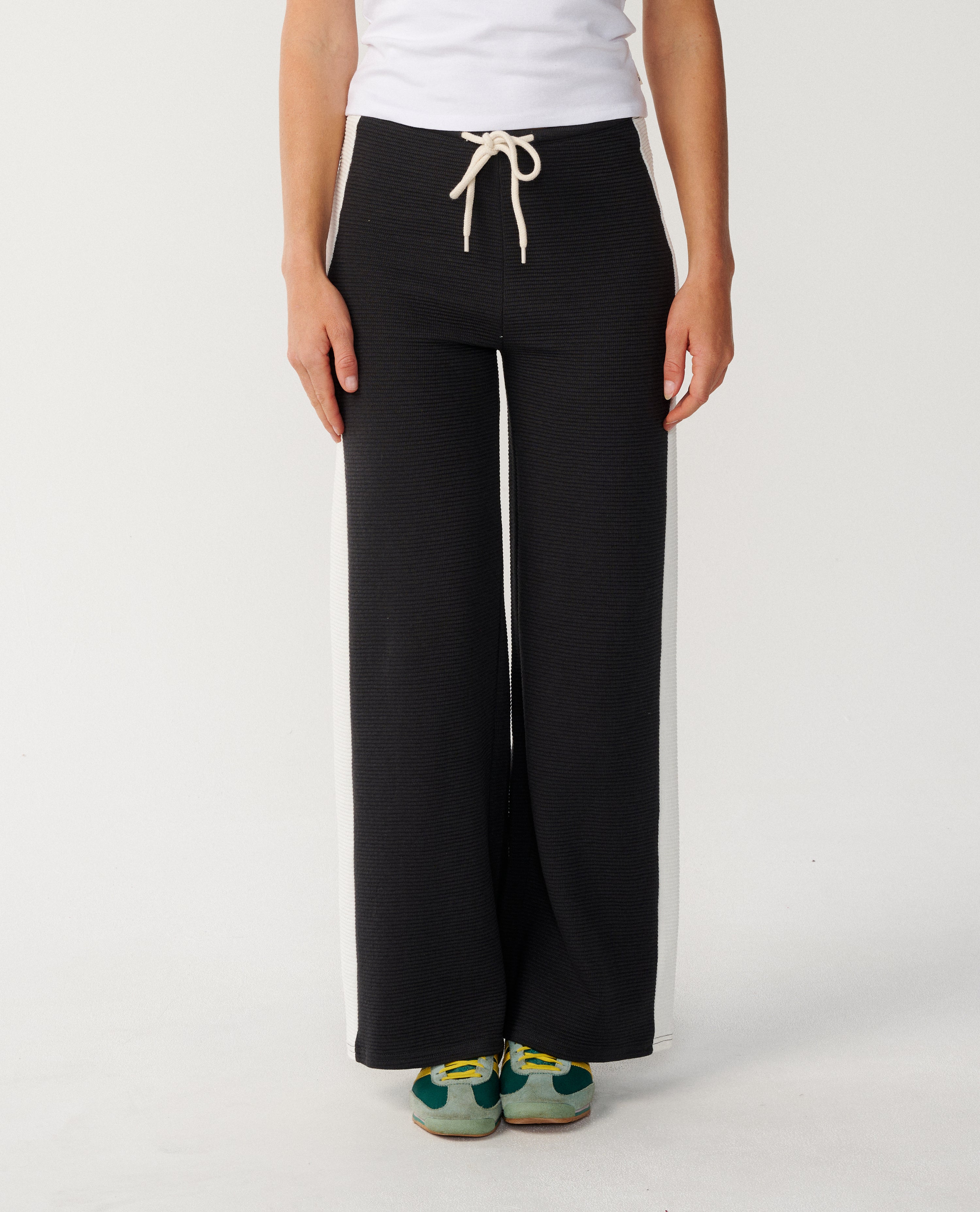 Retro Swell Wide Leg Pant