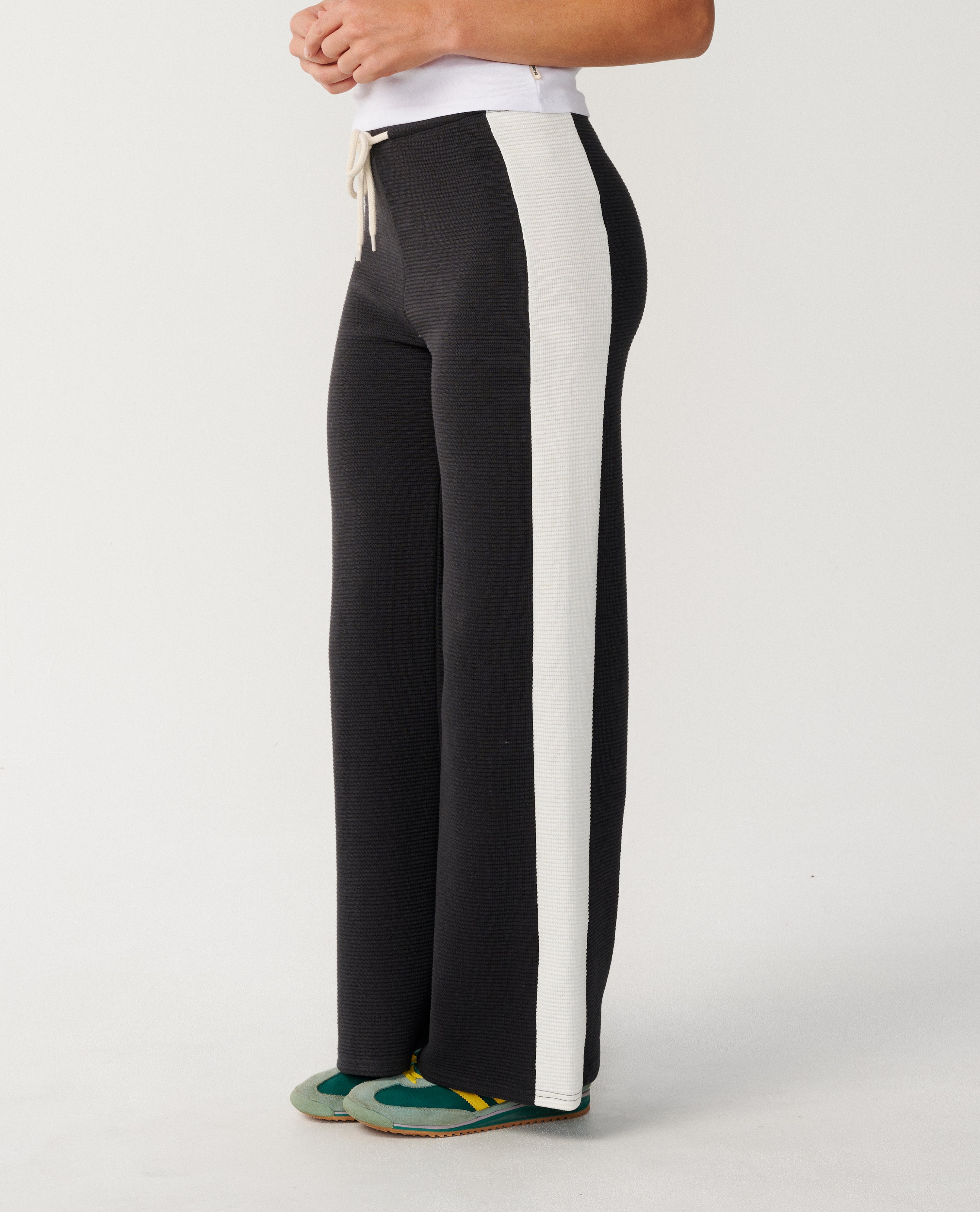 Retro Swell Wide Leg Pant