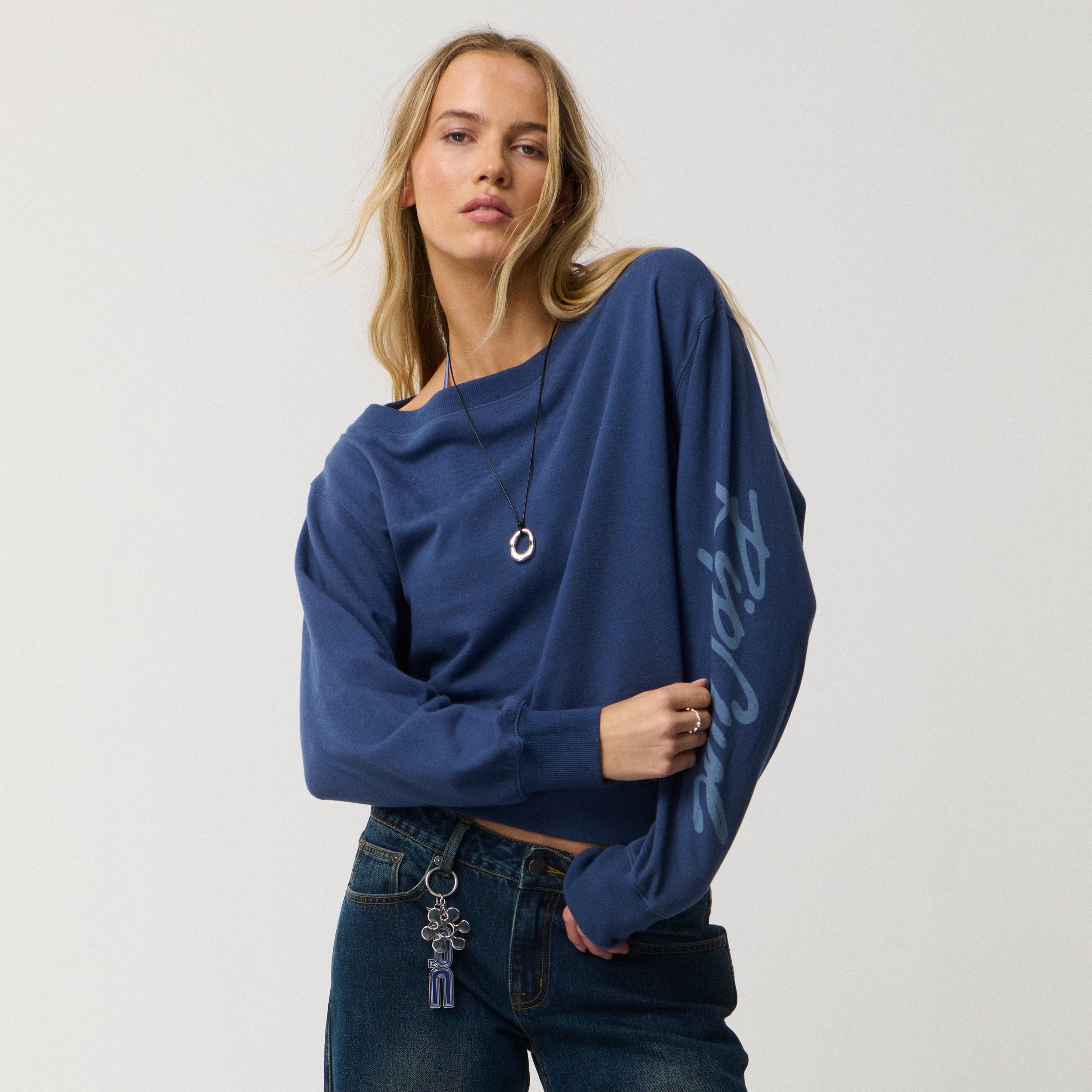 Archive Off Shoulder Crew