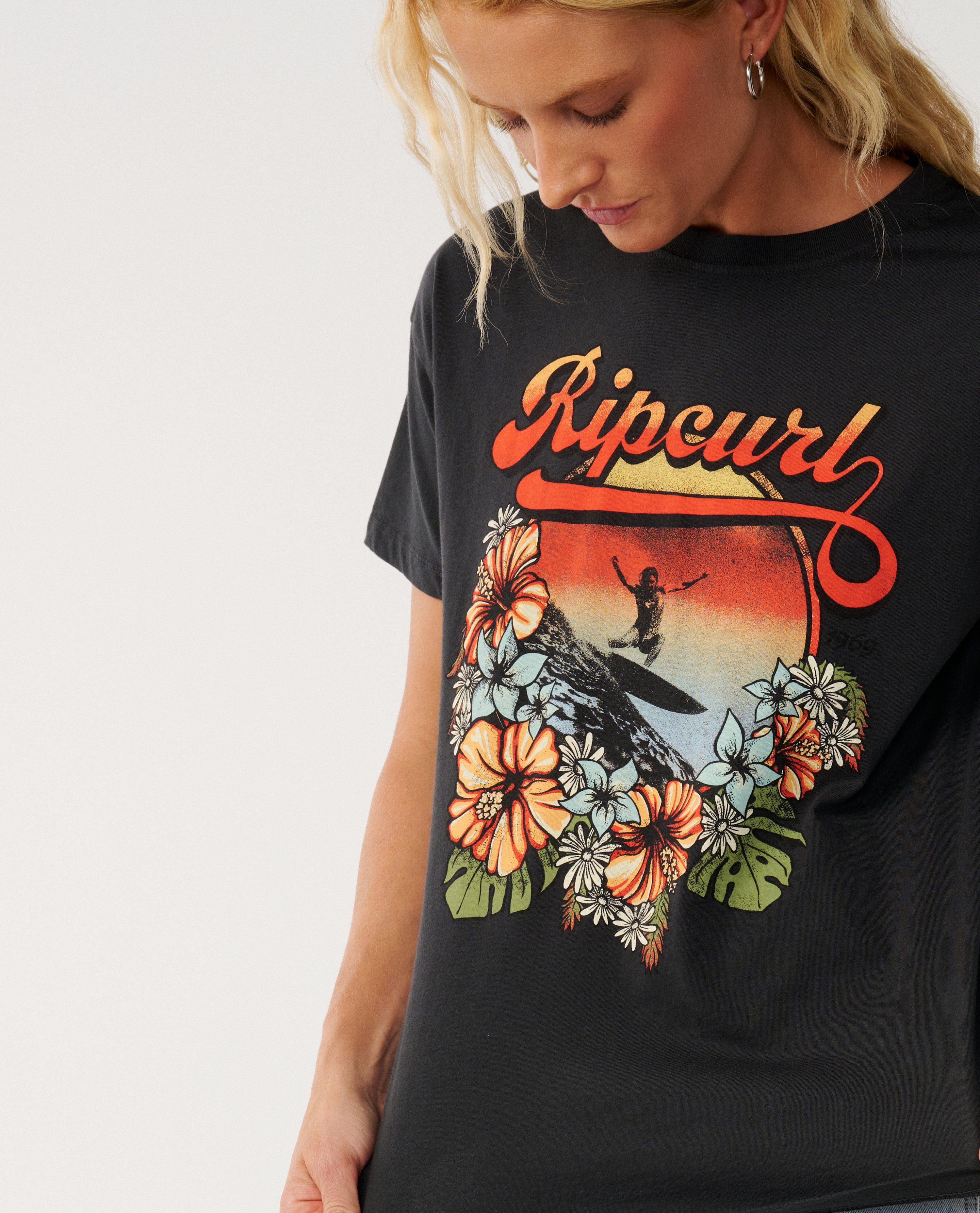 Wave Relaxed Tee