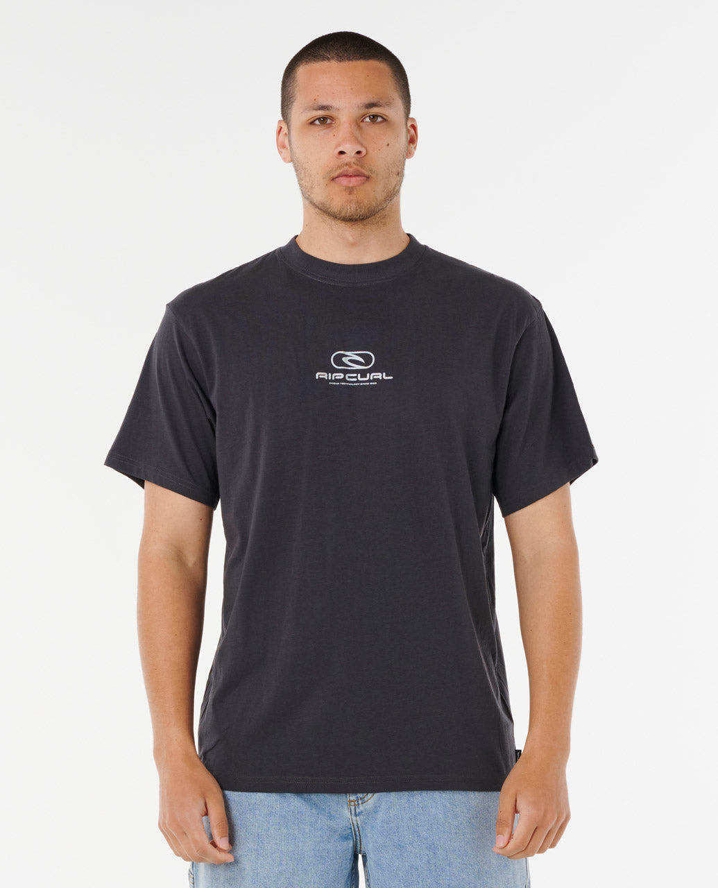 0V7MTE_8264_7_1749787035000