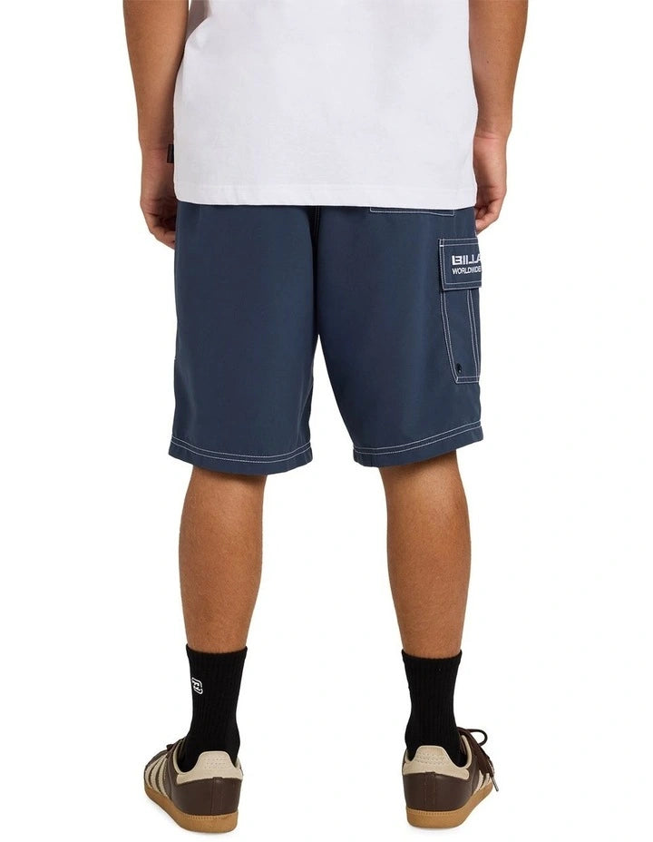 Throw On 22" Boardshort