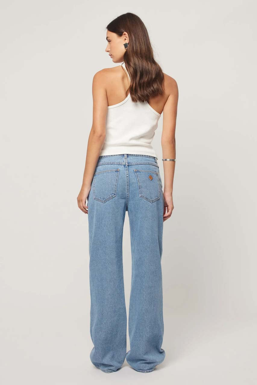 A42J16-3130_MBLU_3_1741749126000