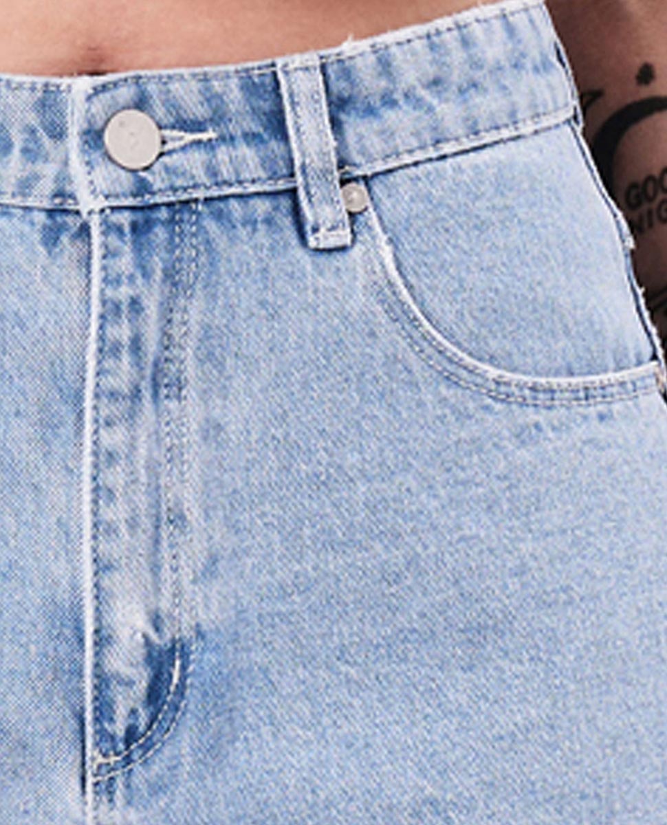 A43S10_LIVB_6_1741749139000