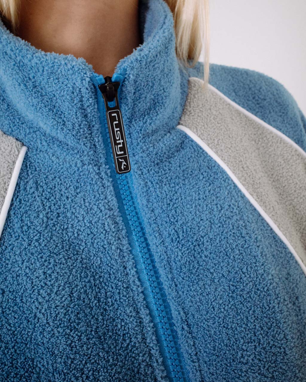 FTL0842_BLUE_5_1771392613000