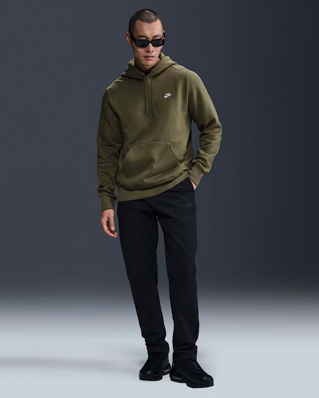 Nike Men's Sportswear Club Pullover Hoodie