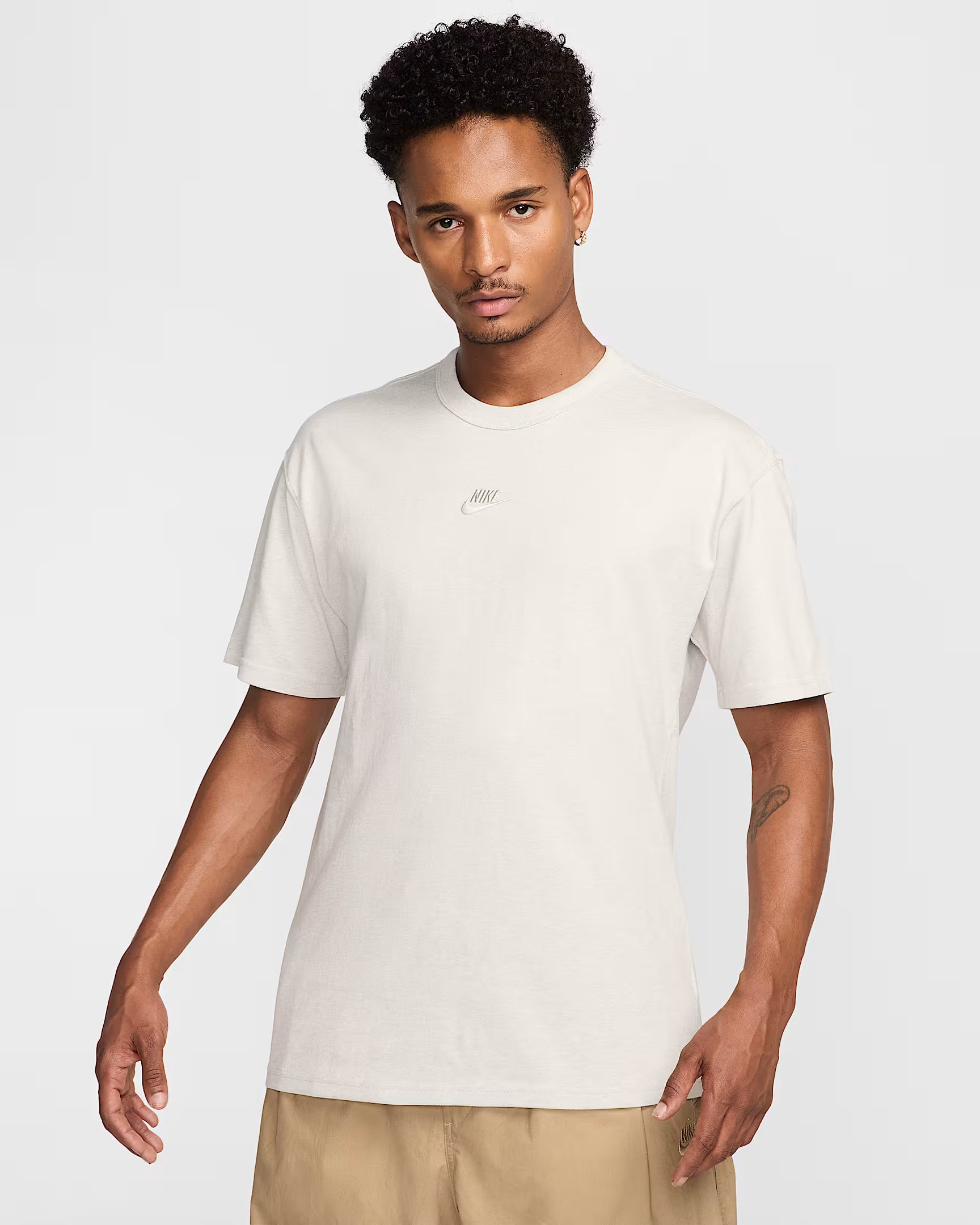 Nike Sportswear Premium Essentials Tee - Main Image