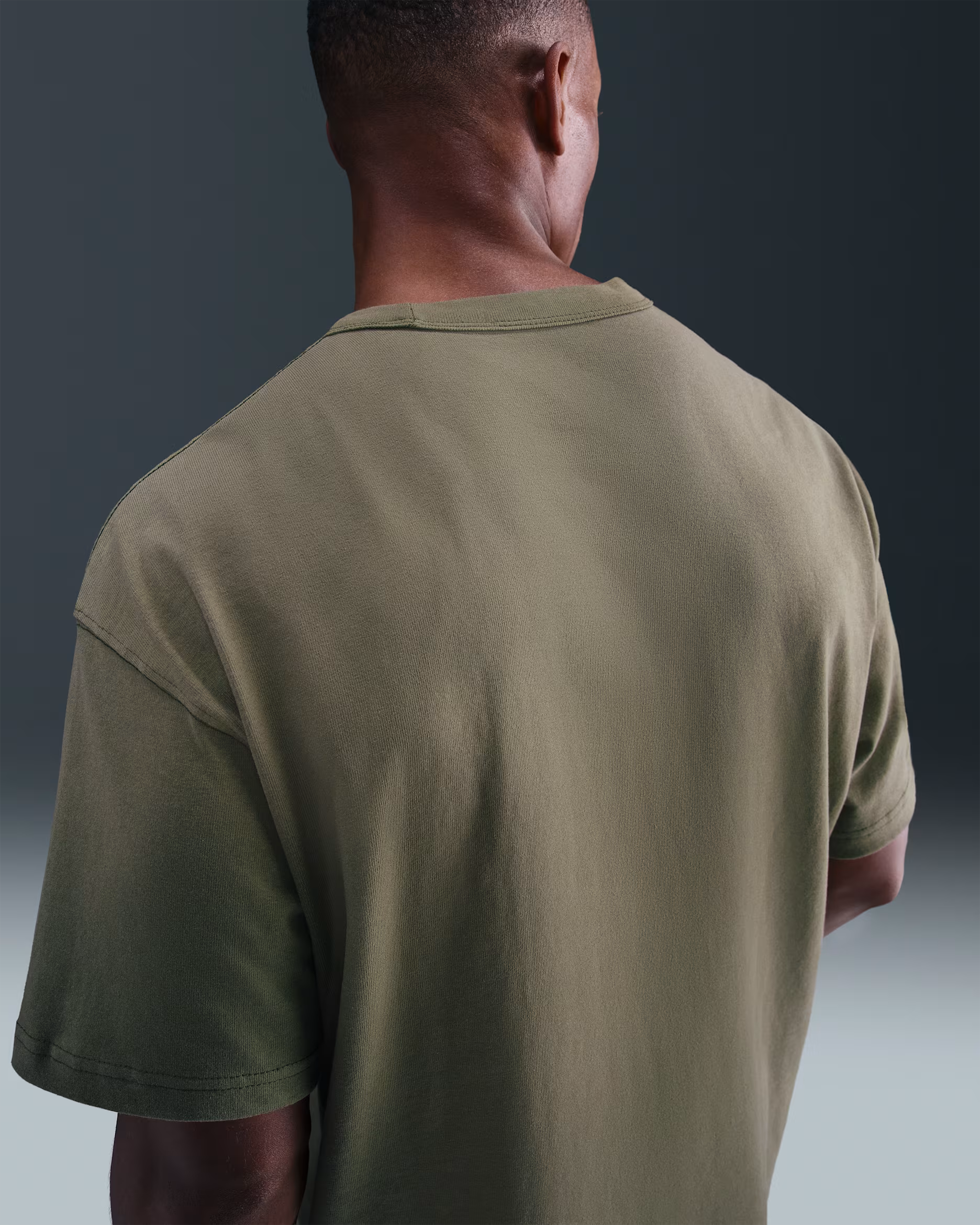 Sportswear Premium Essentials Tee