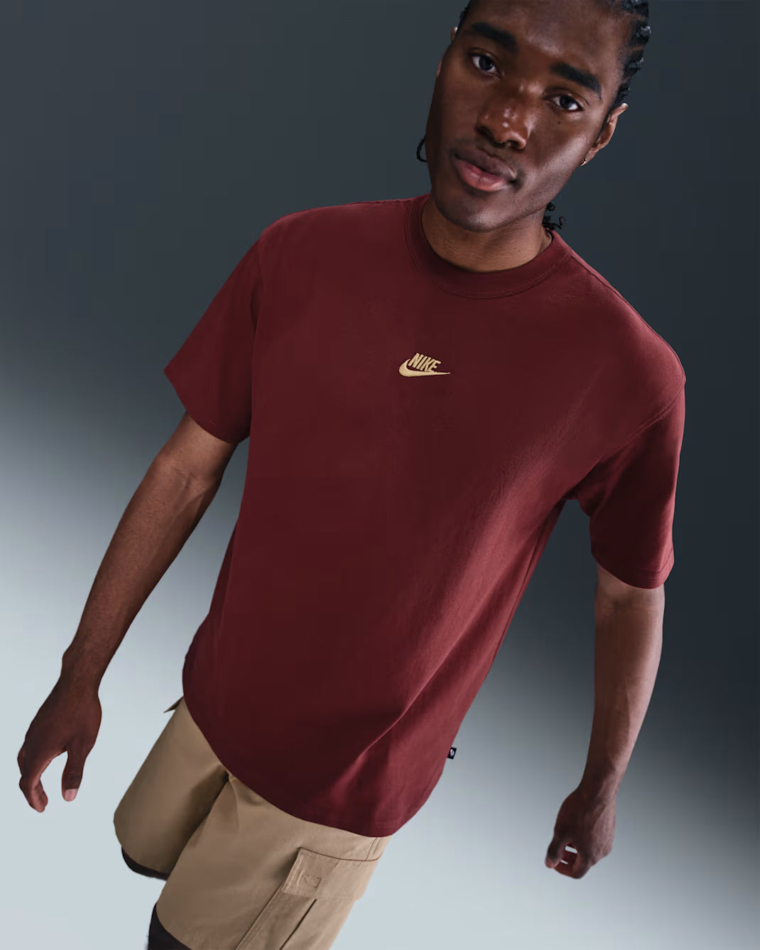 Sportswear Premium Essentials Tee