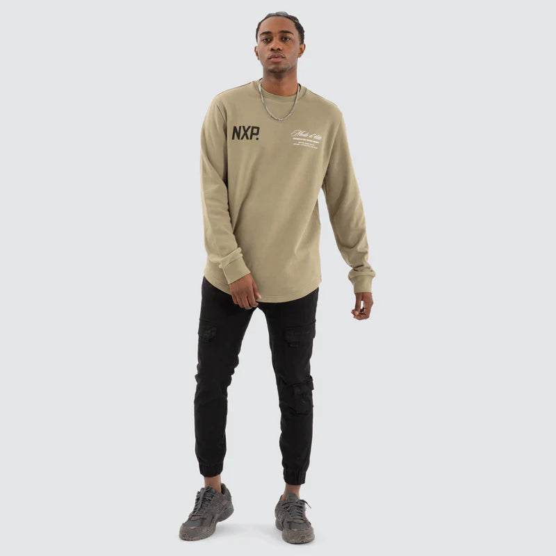 Mate Dual Curved Sweater