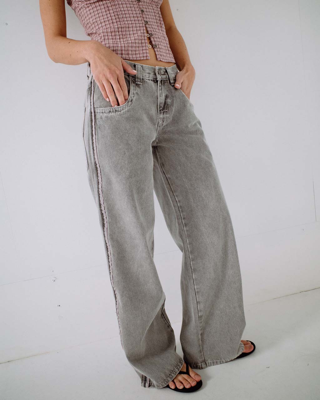 Flip Mommy Low Rise Wide Leg Jean