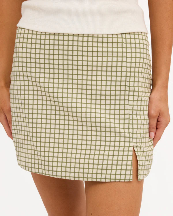 Break Line Mini Skirt