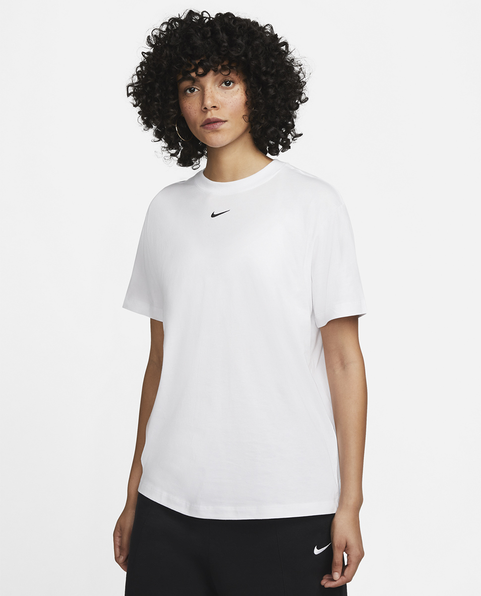Nike W NSW Essntial Tee Bf Lbr | Ozmosis | Tops & T-Shirts