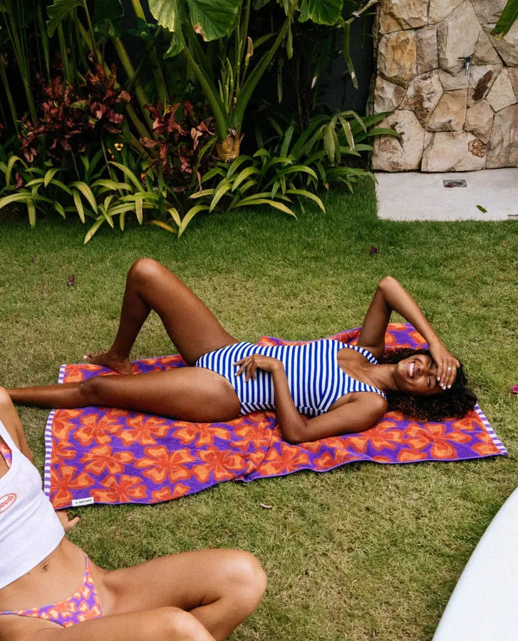 Neon Isles Jacquard Towel