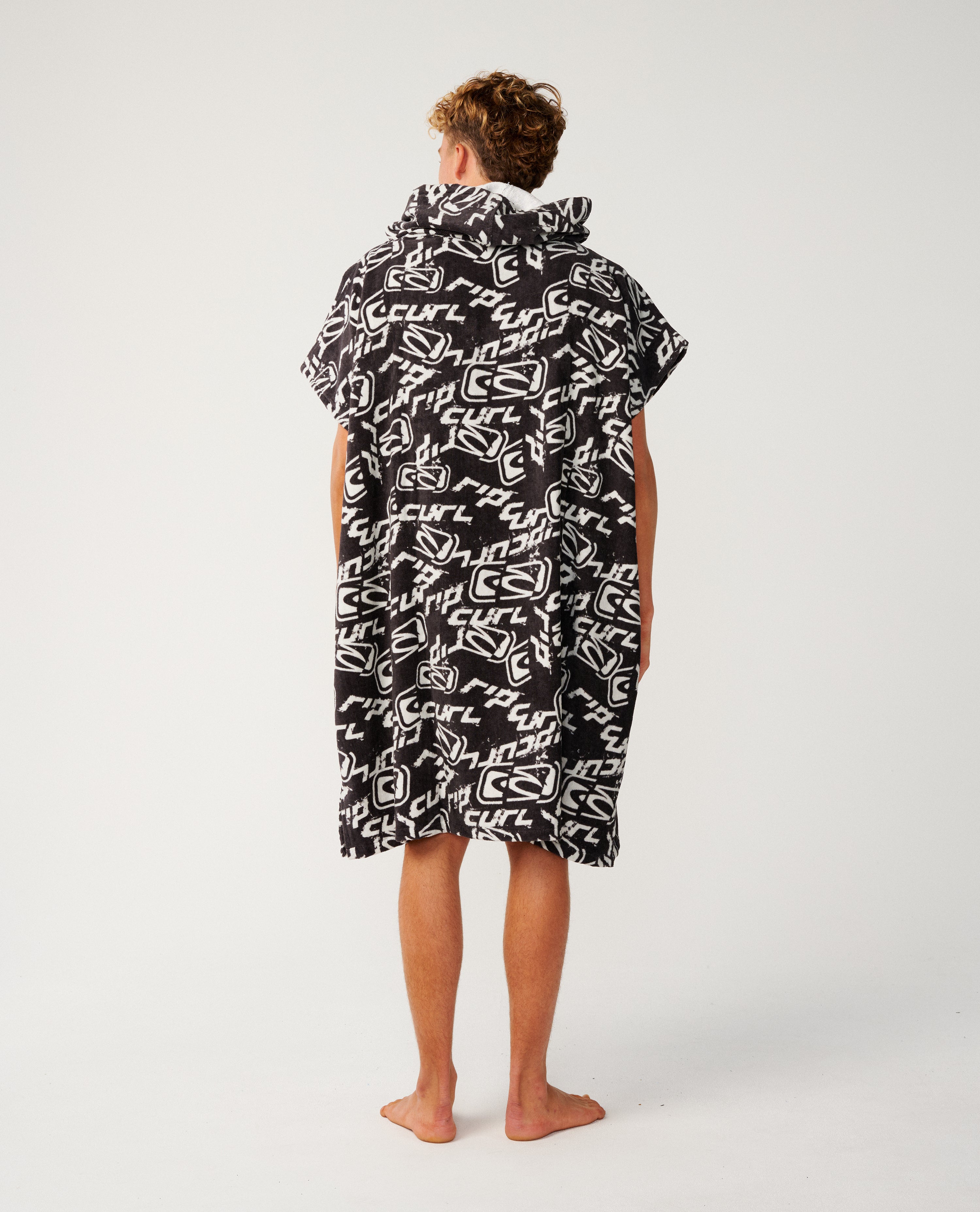 Sessions Hooded Towel