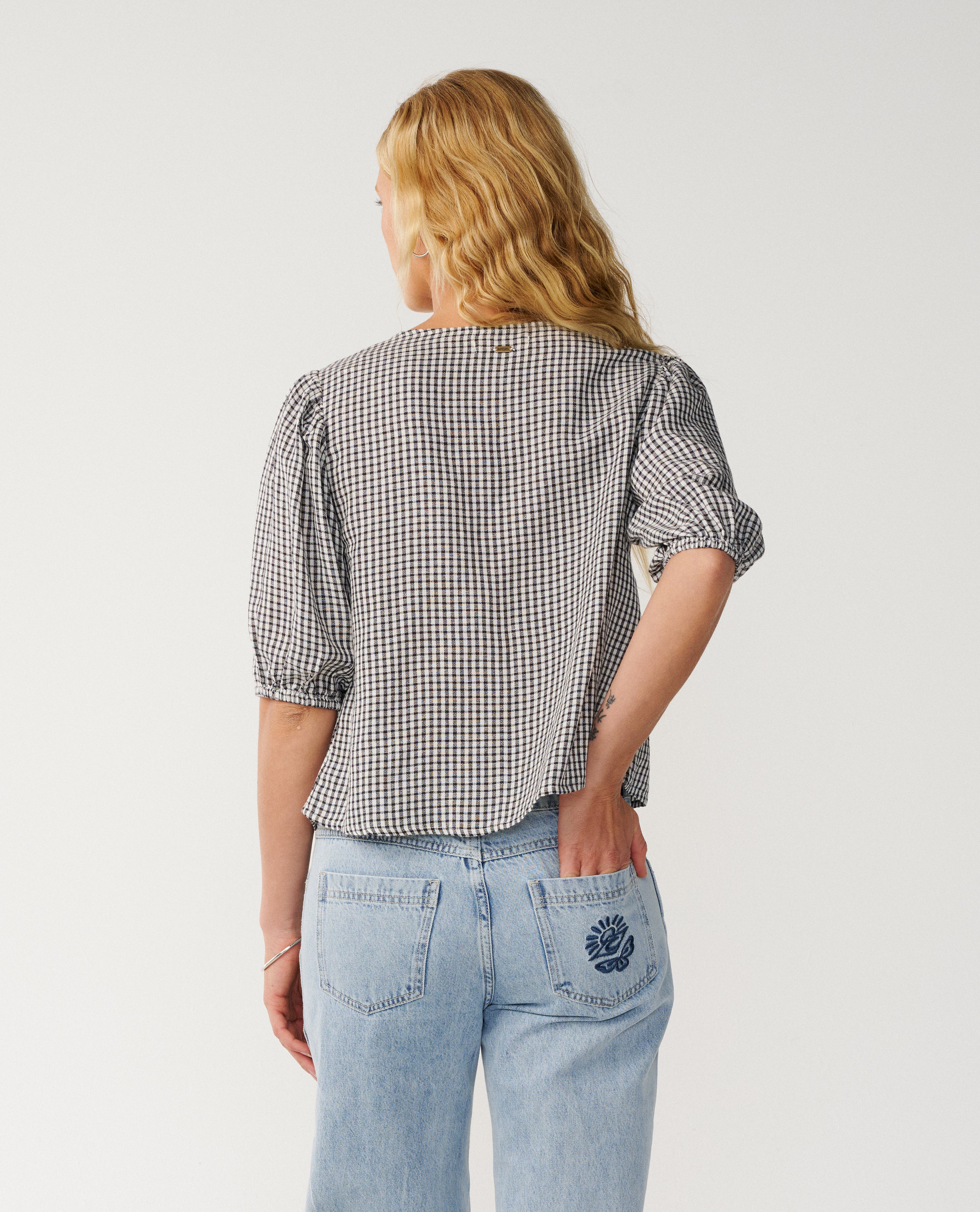 Vibe Surf Tie Front Top