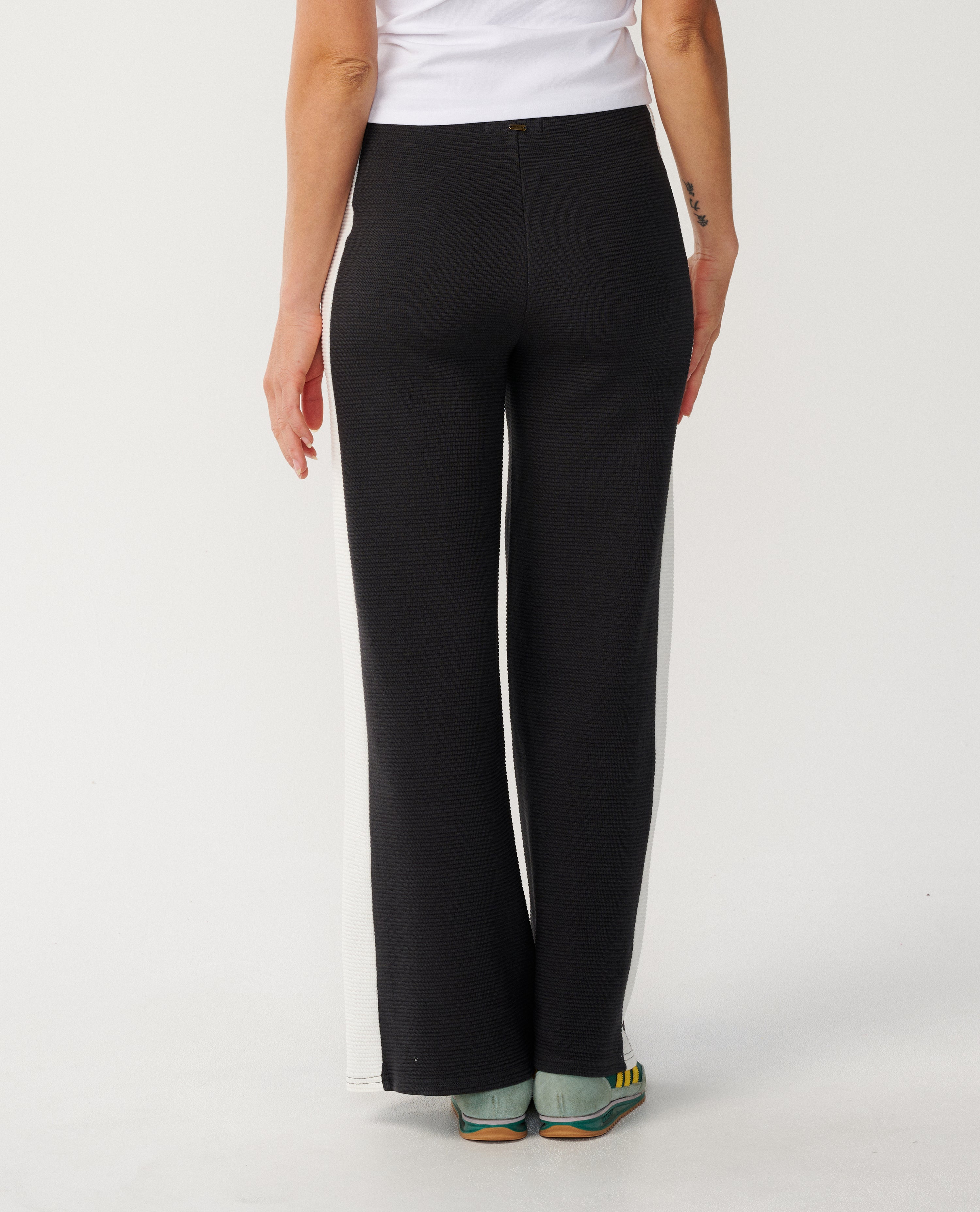 Retro Swell Wide Leg Pant