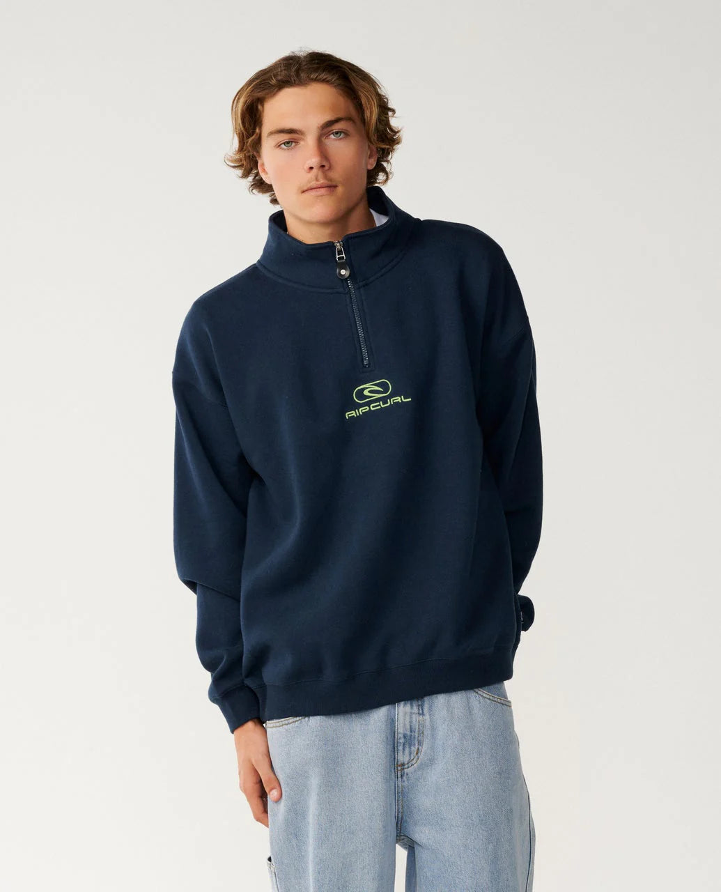 Pill Icon 1/4 Zip Crew