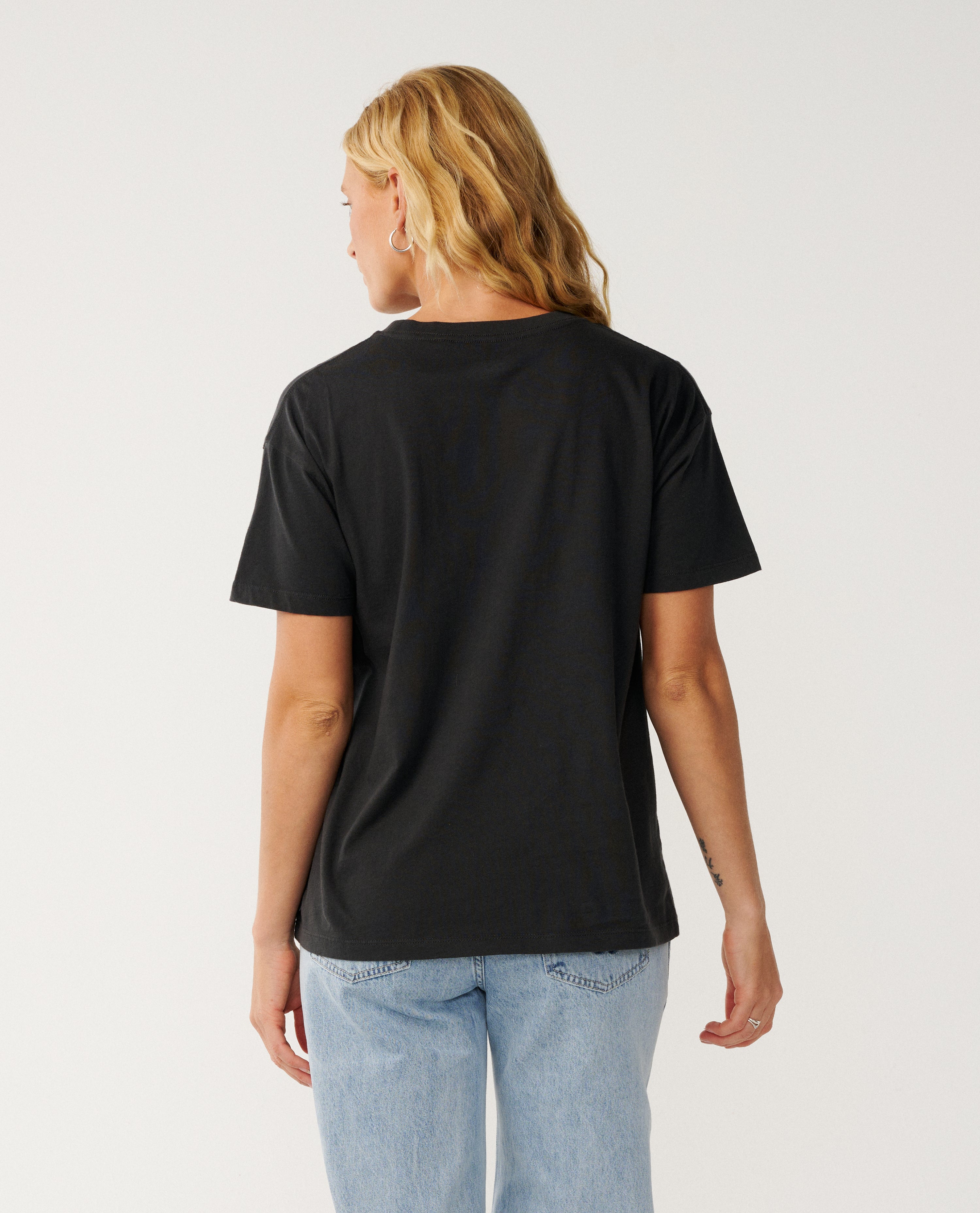 Wave Relaxed Tee