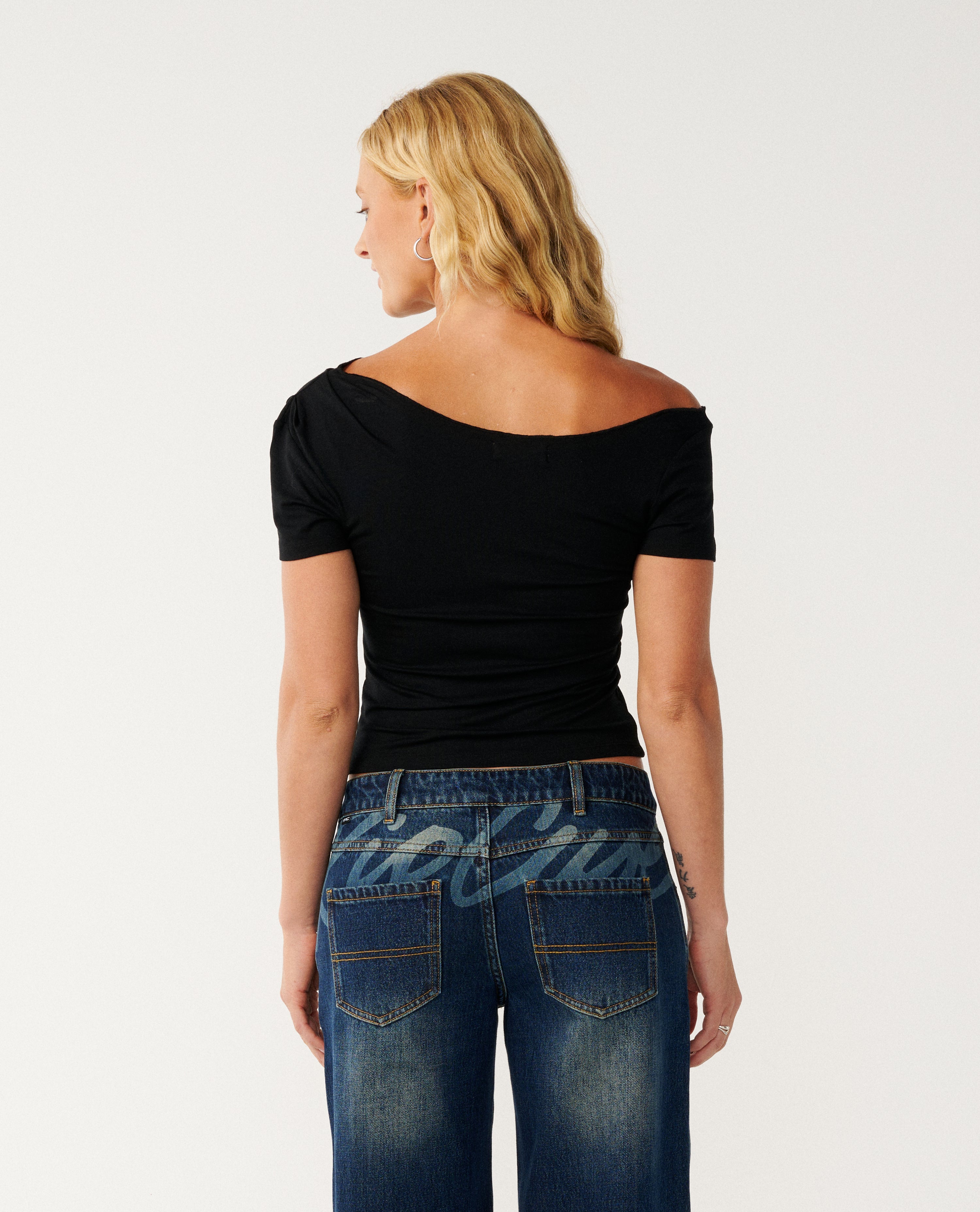 Off Shoulder Tee
