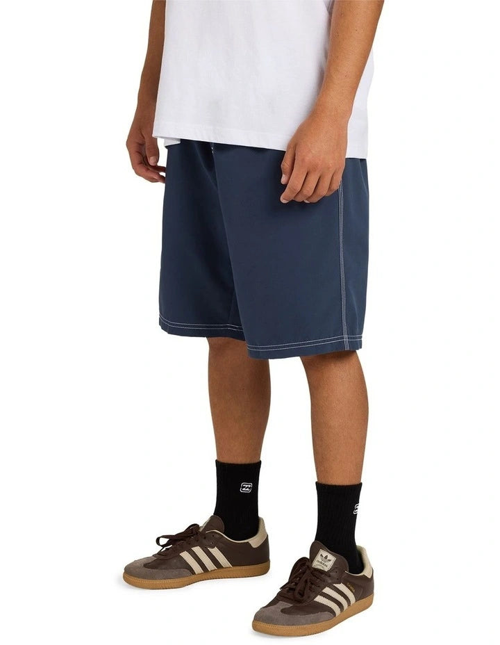 Throw On 22" Boardshort