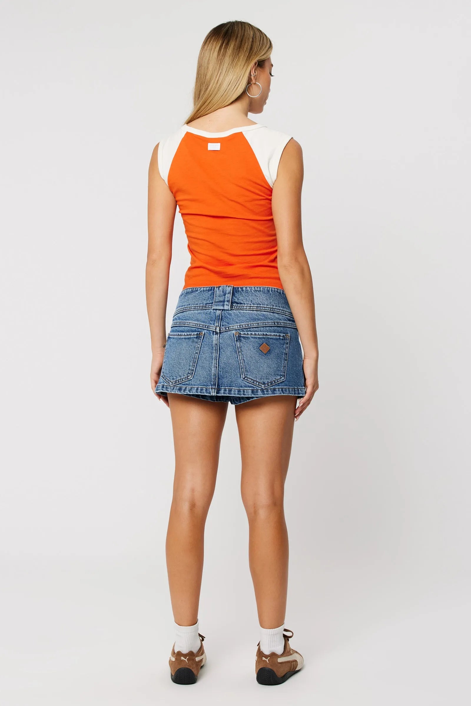 00 Super Low Skort
