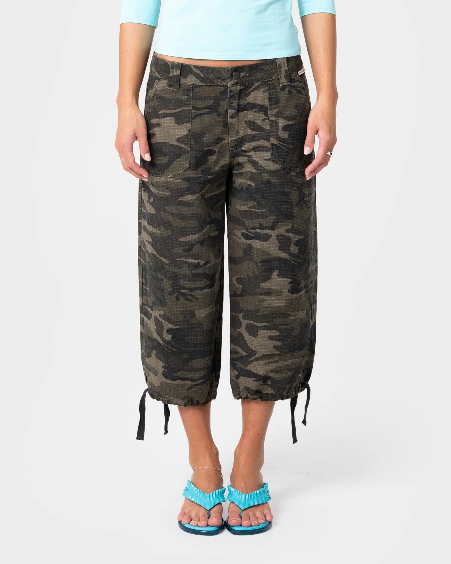 Cameron Camo Low Rise Relaxed Capri Pant