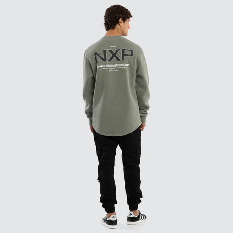 Overtake Dual Curved Sweater