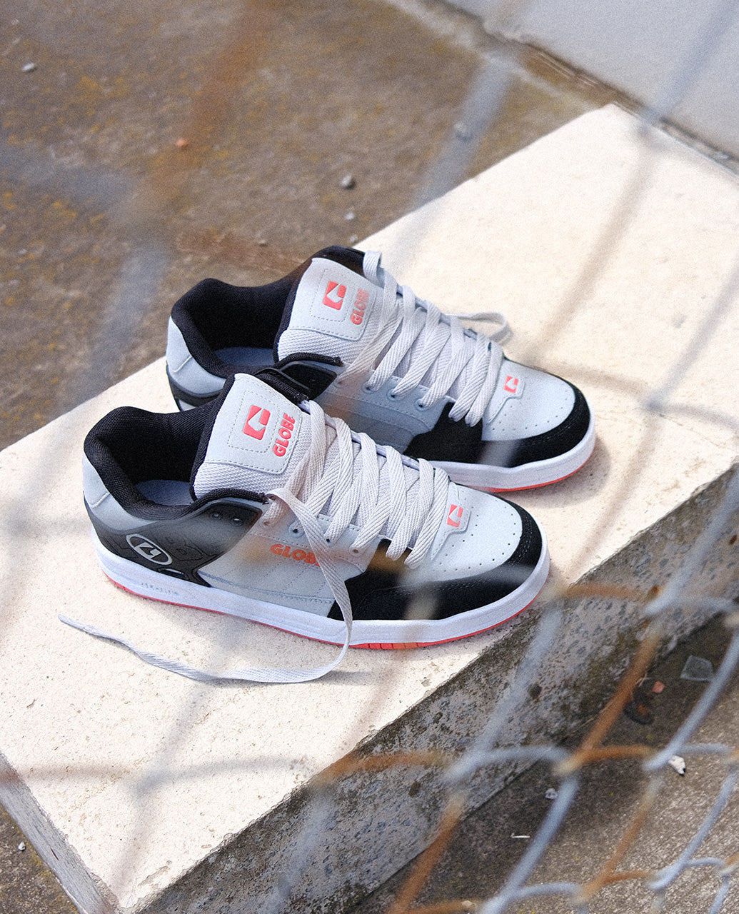 Globe Tilt Skate Shoe