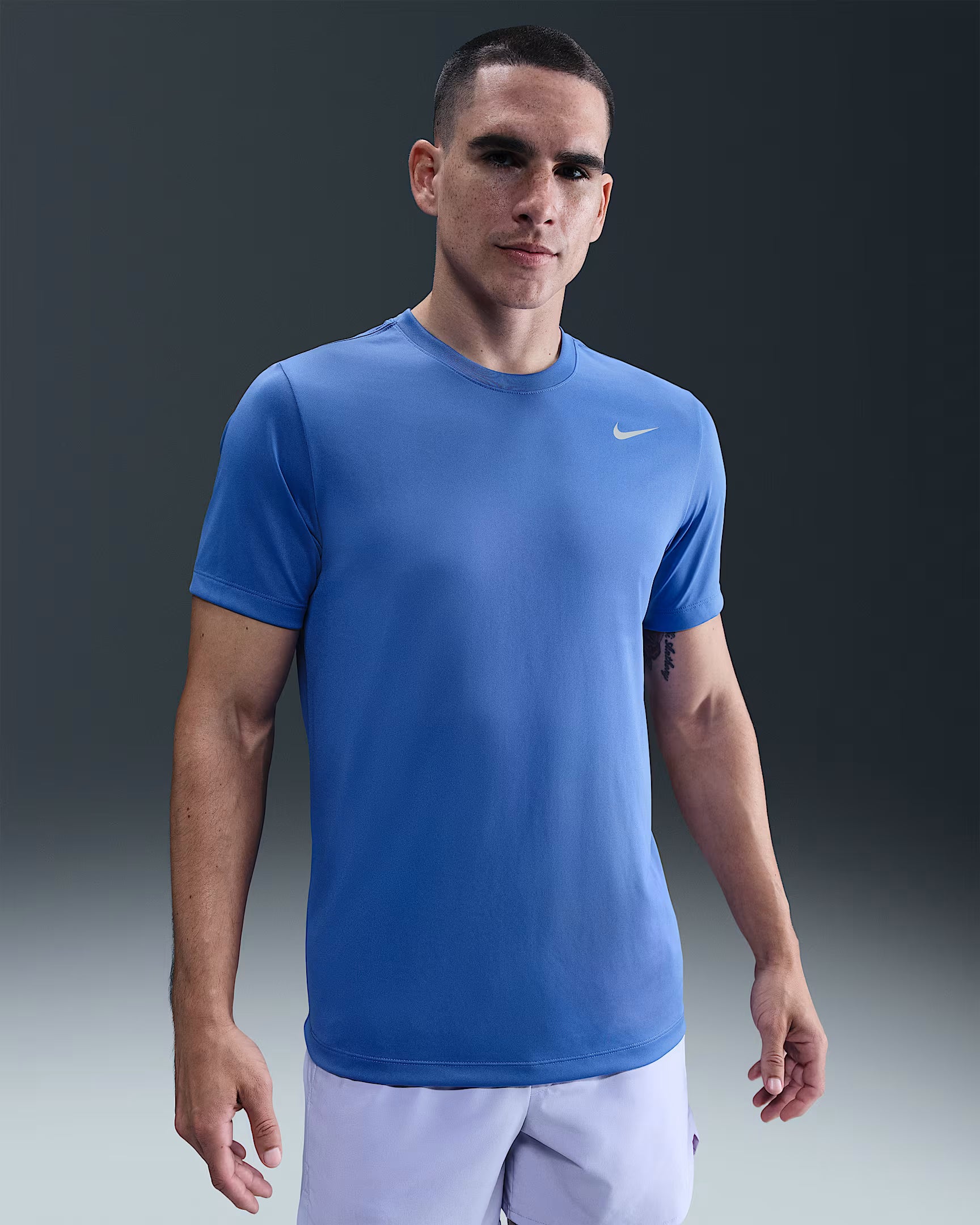 Nike Dri-FIT Legend Men's Fitness Sustainable T-Shirt
