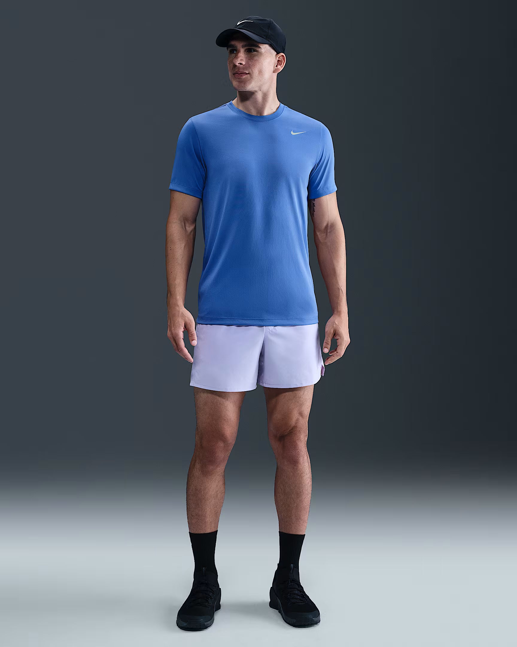 Nike Dri-FIT Legend Men's Fitness Sustainable T-Shirt