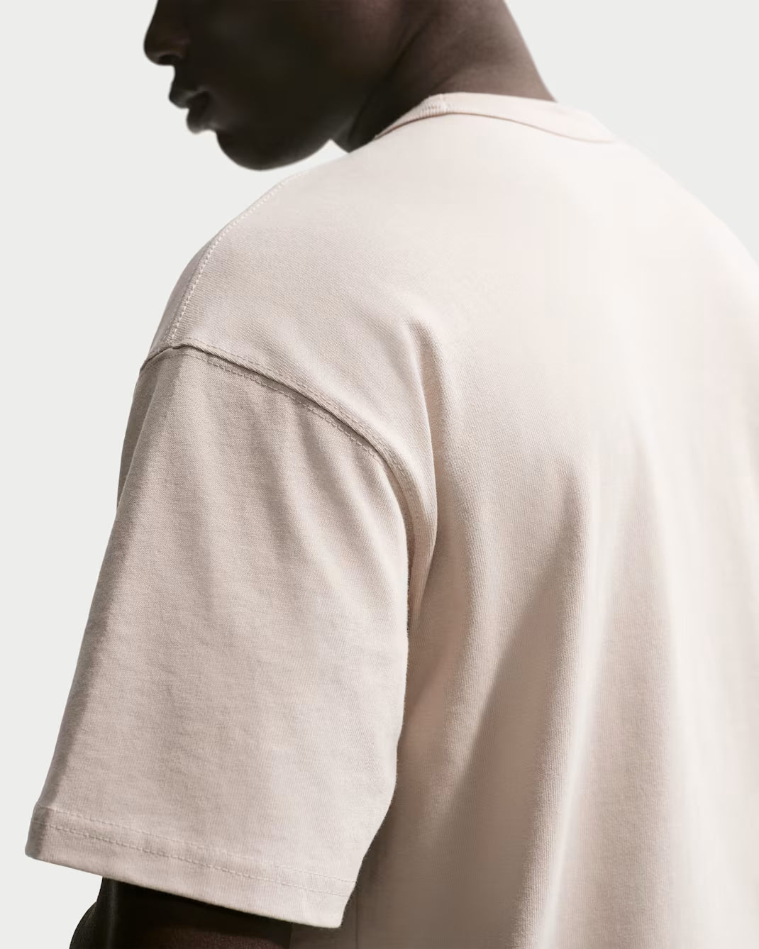 Sportswear Premium Essentials Tee