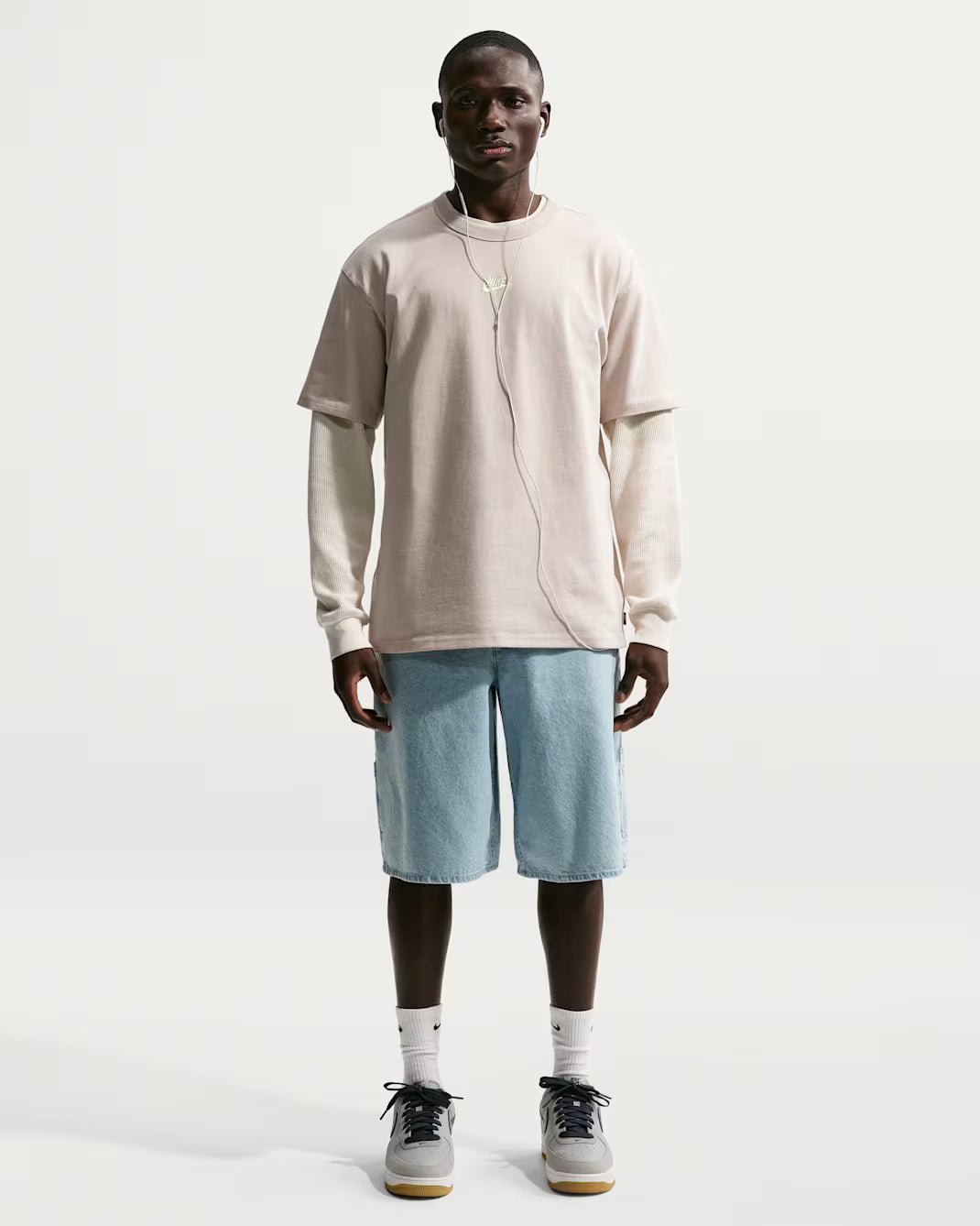 Sportswear Premium Essentials Tee