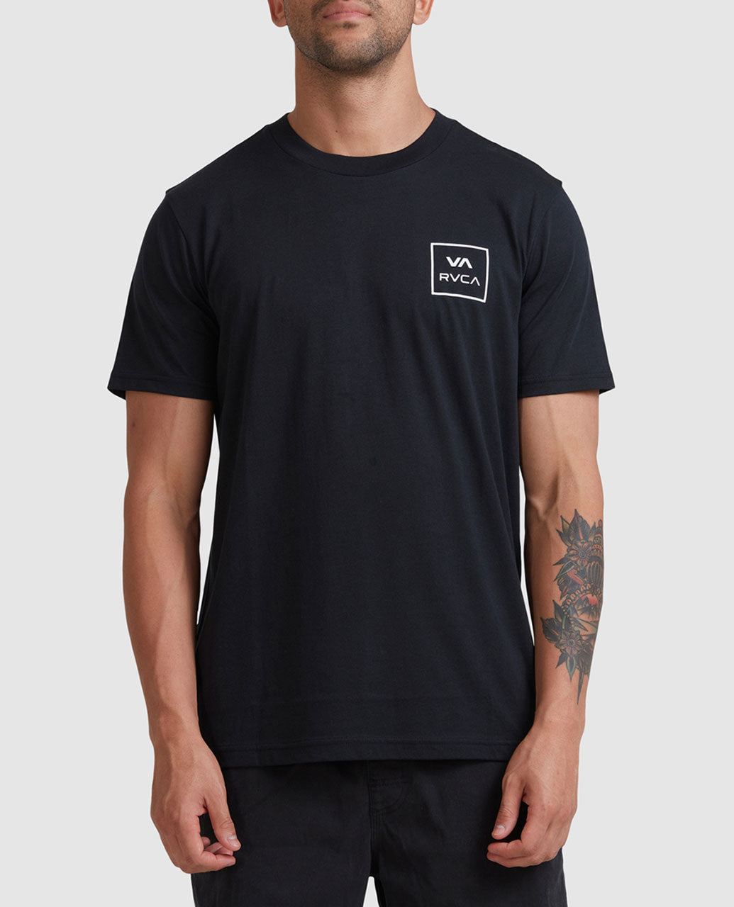 UVYZT00175_BLK_1_1741750544000