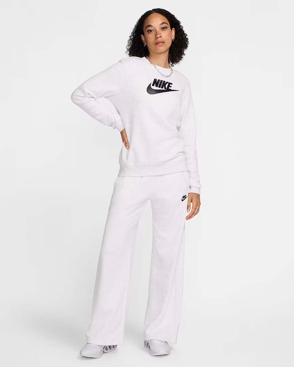 Nike Club Fleece Mid-Rise Wide-Leg Sweatpants