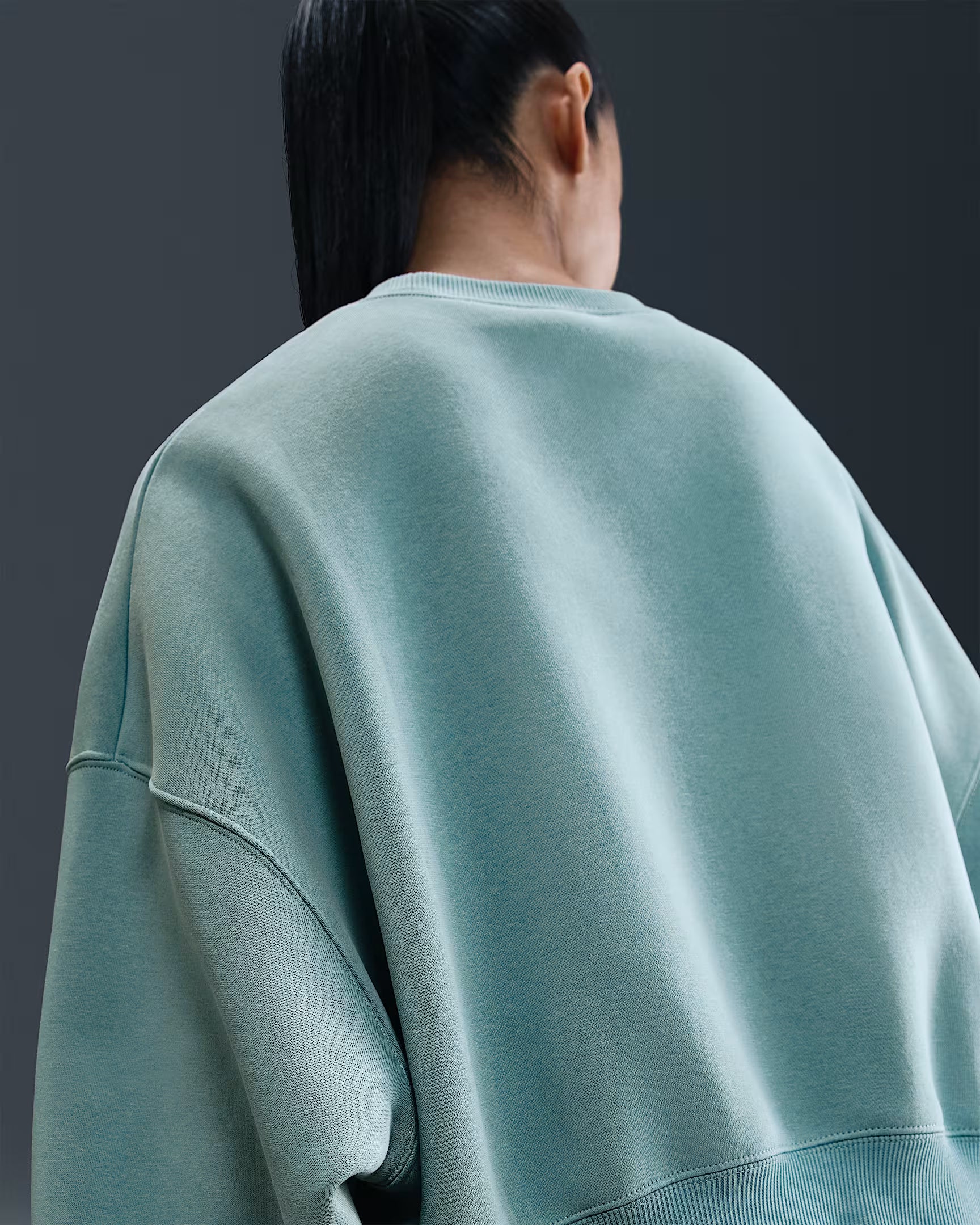 Nike Sportswear Phoenix Fleece Women's Over-Oversized Crew-Neck Sweatshirt