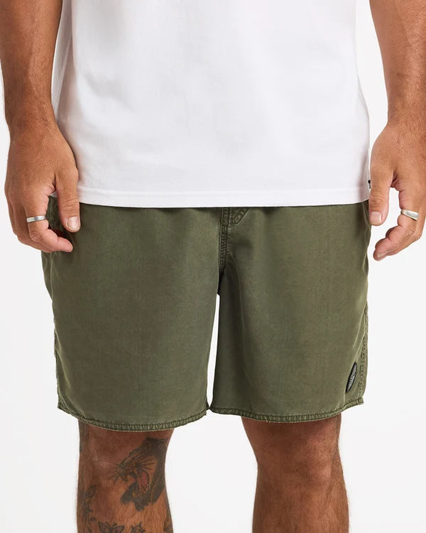 Center Trunk 17" Walkshorts