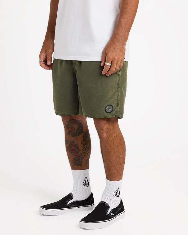 Center Trunk 17" Walkshorts