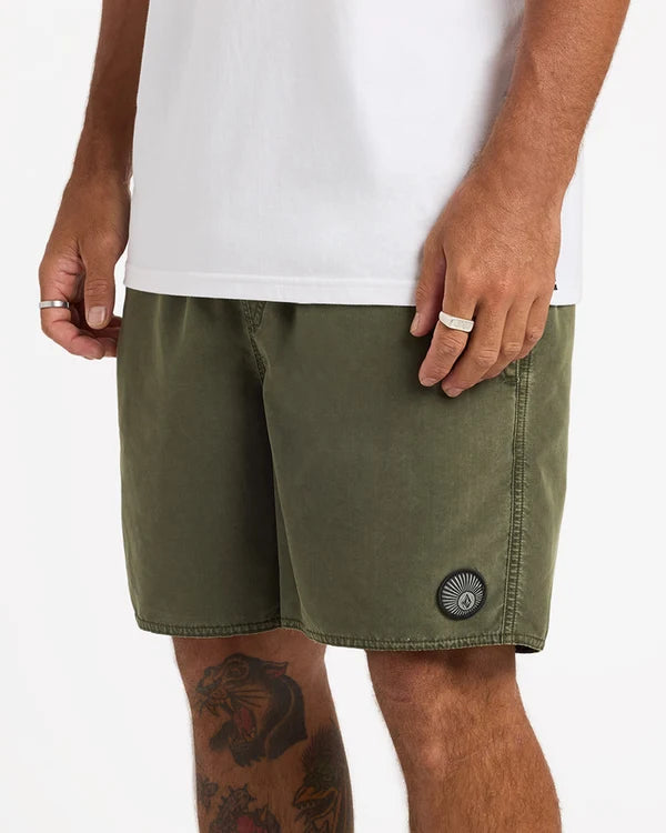 Center Trunk 17" Walkshorts