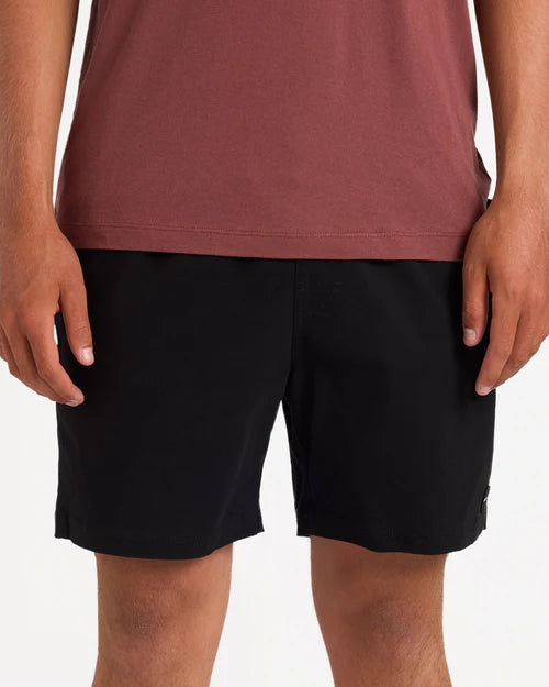 Escape 17" Elastic Waist Short